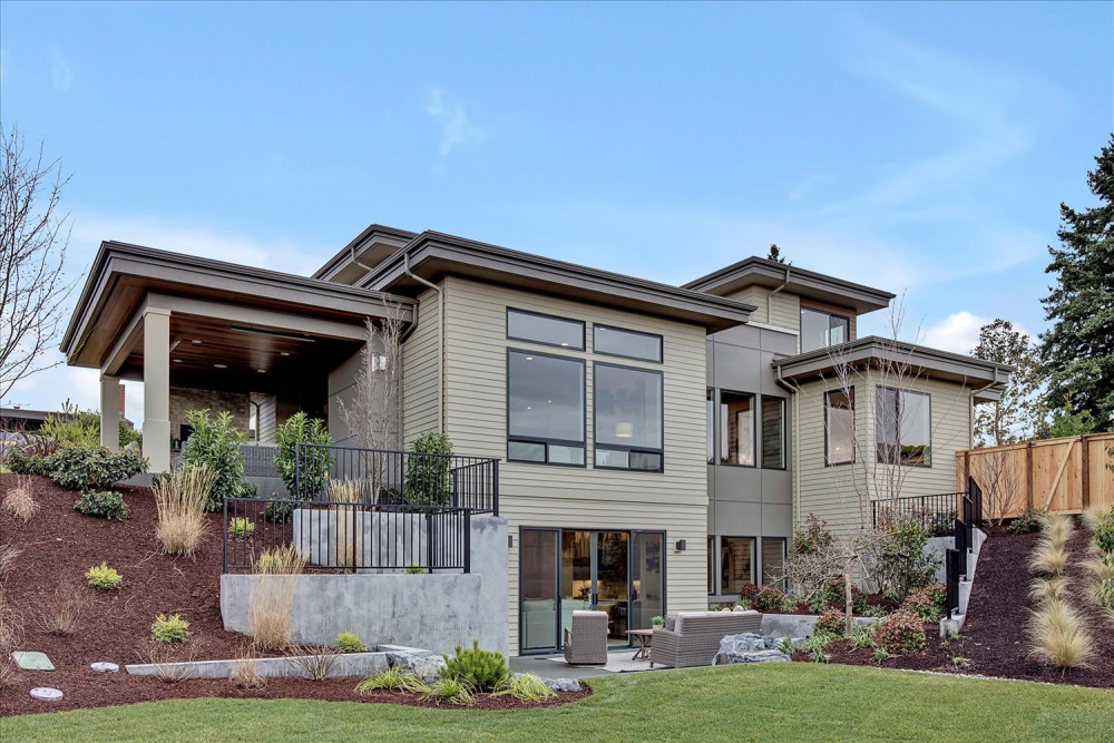 Photo #4 in the Exterior Photos gallery for the Rainier - Model Home home