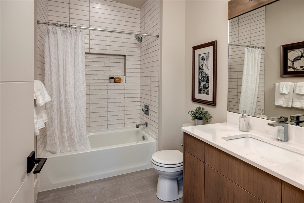 Photo #37 in the Interior Photos gallery for the Rainier - Model Home home