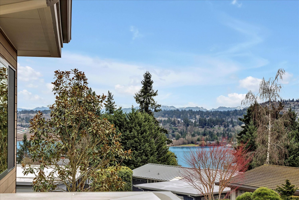 Photo #12 in the Exterior Photos gallery for the Rainier - Model Home home