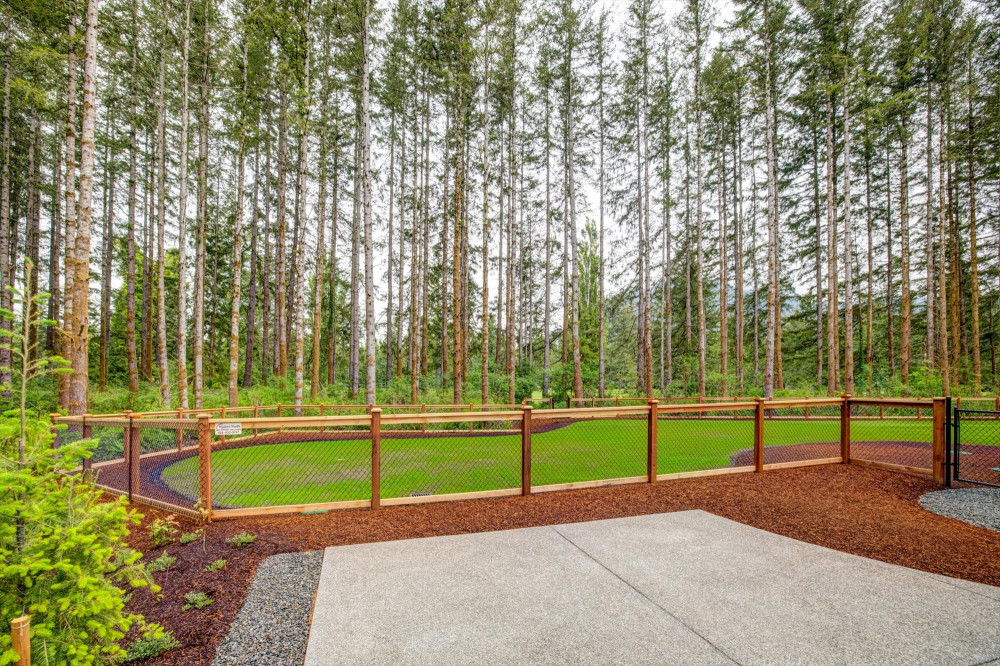 Photo #8 in the Exterior Photos gallery for the Columbia - Lot 5 home
