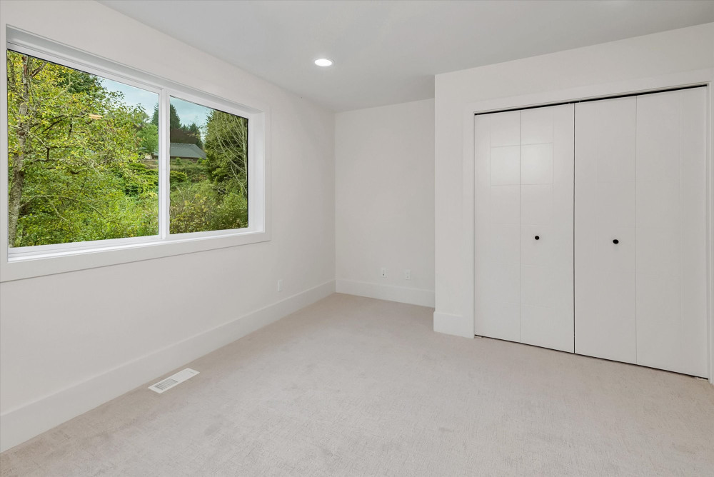 Photo #29 in the Interior Photos gallery for the Vineyard - Lot 2 home