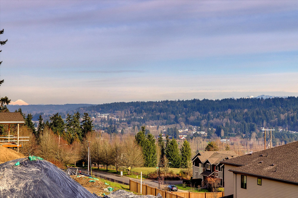 Photo #22 in the Interior Photos gallery for the Reserve I - Model Home home