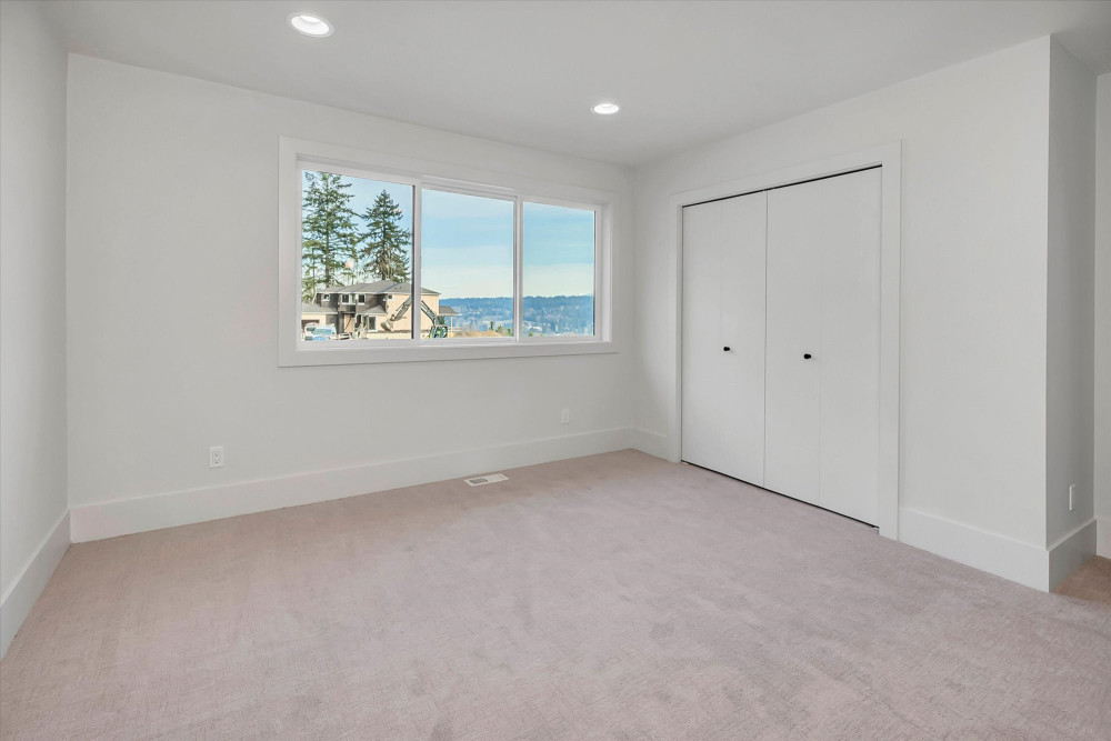 Photo #32 in the Interior Photos gallery for the Reserve I - Model Home home