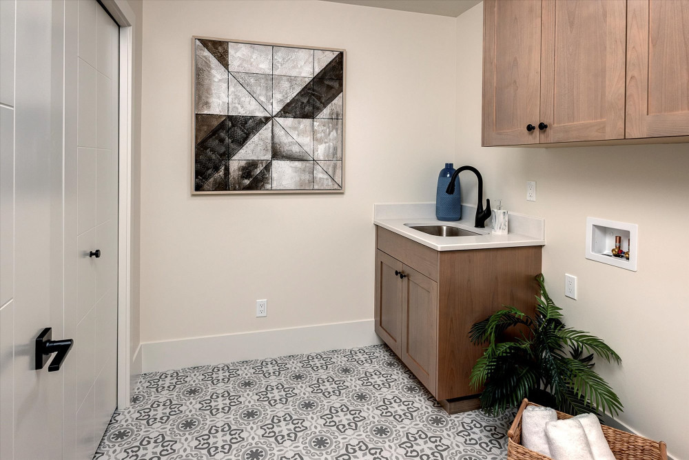 Photo #37 in the Interior Photos gallery for the Reserve I - Model Home home