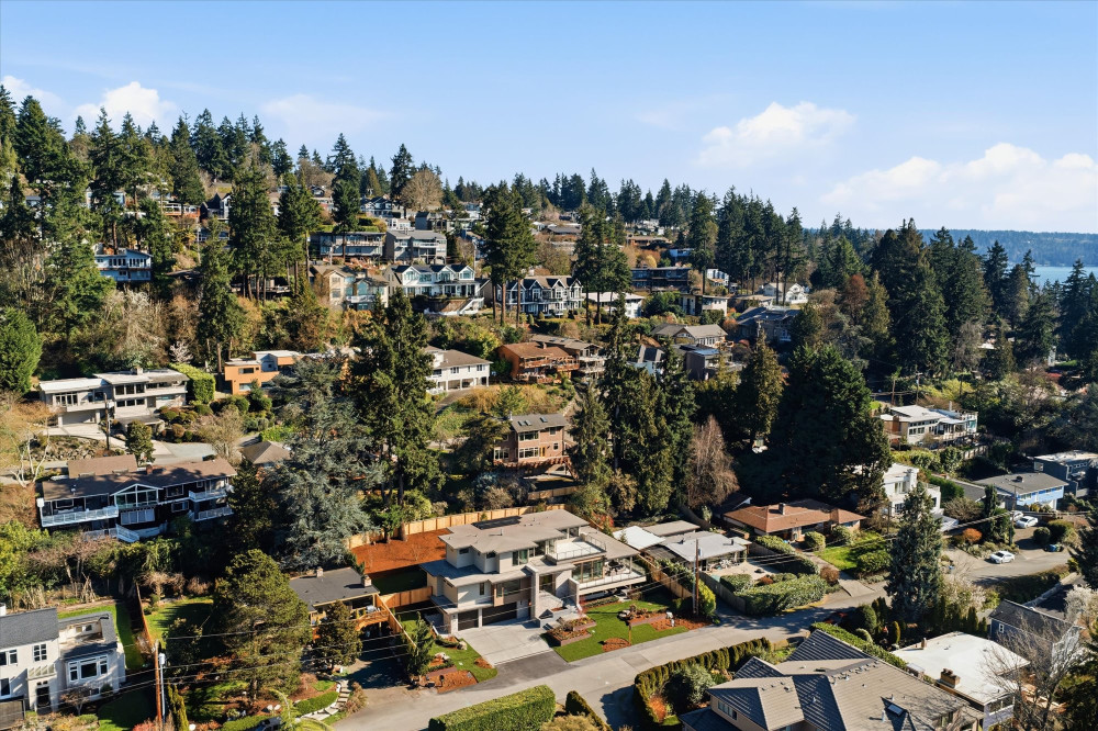 Photo #23 in the Exterior Photos gallery for the Westview - Model Home home