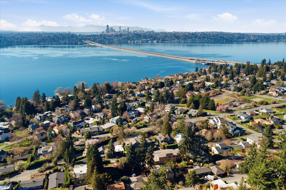 Photo #26 in the Exterior Photos gallery for the Westview - Model Home home