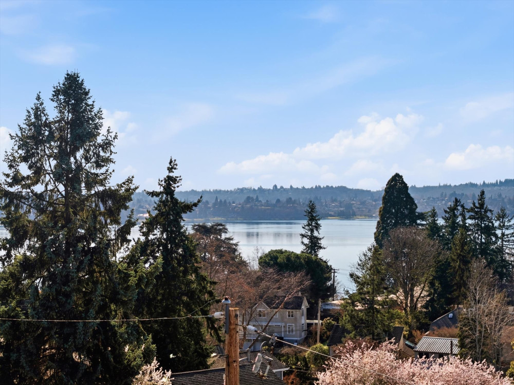 Photo #31 in the Exterior Photos gallery for the Westview - Model Home home