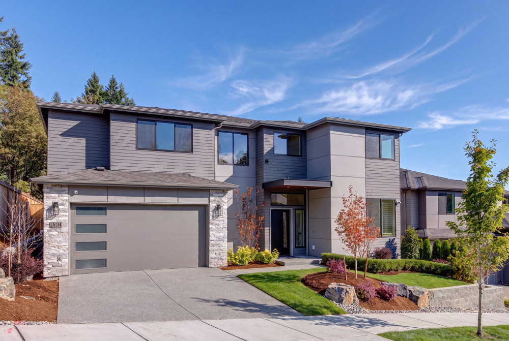 Photo #5 in the Exterior Photos gallery for the Estate II - Lot 11 home